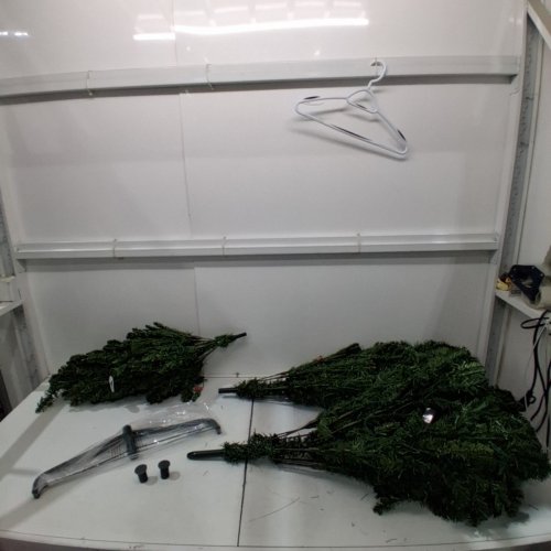 HOLIDAY TIME PRE-LIT BRAXTON FIR CHRISTMAS TREE - 7FT - GREEN image 3