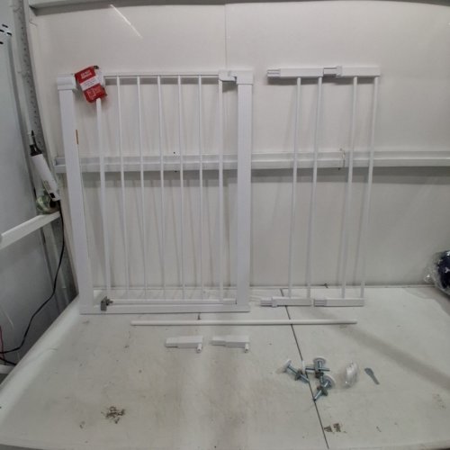 SAFETY 1ST EASY INSTALL TALL AND WIDE WALK THRU GATE - 29"- 47" X 36" - WHITE (MODEL: GA106CWHOF1ZY) image 2