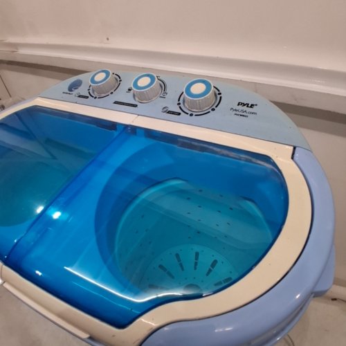 PYLE PURE CLEAN MINI TOP LOAD PORTABLE WASHER & SPIN DRYER - 7.7LBS CAPACITY / 110V - WHITE/BLUE (MODEL: PUCWM22) image 4