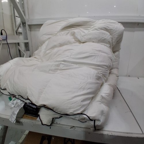 WARMTH BRINGS LOVE BEDDING COTTON DUVET WITH CARRY BAG - QUEEN - WHITE image 4