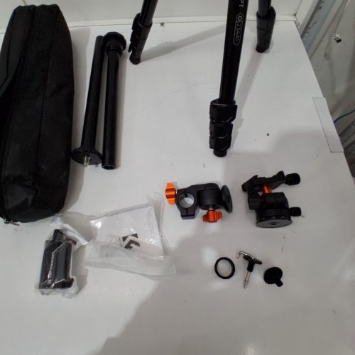 K&F CONCEPT ALUMINUM TRAVEL TRIPOD WITH TRANSVERSE CENTER COLUMN & MOBILE PHONE CLIP - 76" - BLACK/ORANGE (MODEL: KF09.101V6) image 3