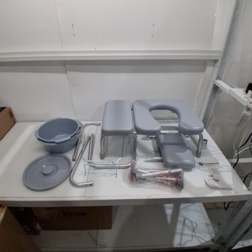 MEDLINE COMBINATION TRANSFER BENCH AND COMMODE - 400LB MAX - (MODEL: G3-101KBPX1) image 2