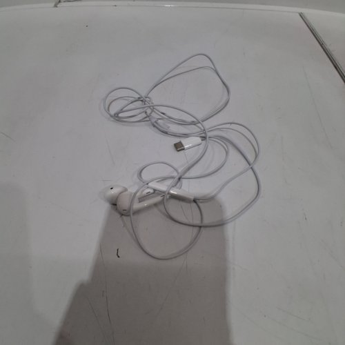 APPLE EARPODS TYPE-C CONNECTOR HEADPHONES - WHITE image 2