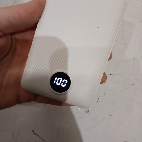 VRURC FAST CHARGING LED DISPLAY EXTERNAL PORTABLE CHARGER WITH BUILT IN CABLES - 10000MAH - WHITE - (MODEL: T01) image 2
