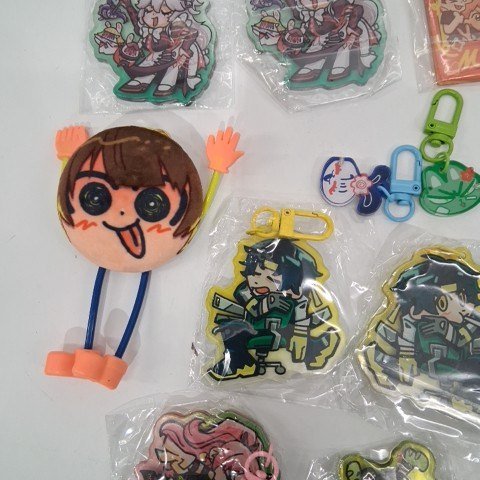 16PK ASSORTED ANIME KEYCHAINS - MULTICOLOR image 3