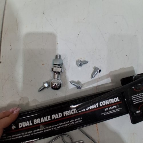 HUSKY TOWING WEIGHT DISTRIBUTION HITCH SWAY CONTROL KIT (MODEL: 34715) image 3
