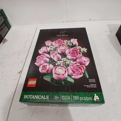 789PC LEGO BOUQUET OF PINK ROSES (MODEL: 10374) image 2