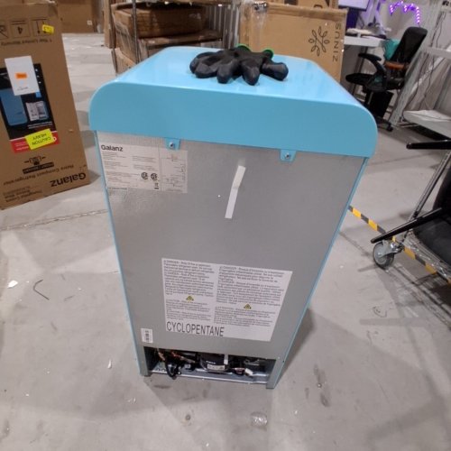 GALANZ RETRO SINGLE DOOR COMPACT REFRIGERATOR WITH CHILLER COMPARTMENT - 3.3CU.FT - BLUE (MODEL: GLR33MBER10) image 9
