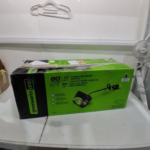 GREENWORKS **TOOL ONLY** PRO BRUSHLESS CORDLESS MOTOR SNOW SHOVEL- 80 V MAX POWER - 12" - GREEN (MODEL: GLSS80000/2601202) image 6