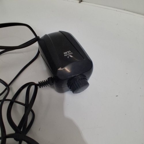 UNICLIFE ADJUSTABLE AQUARIUM SINGLE AIR PUMP - 30GPH (4L/MIN), 4W, 0.016MPA WITH AIR TUBING VALVE STONE ACCESSORIES - BLACK (MODEL: UL40) image 3