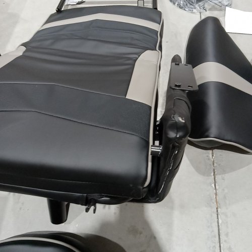 ERGONOMIC HIGH BACK MASSAGE GAMING CHAIR, WITH PILLOW - GREY - (MODEL: HW63196GR) image 5