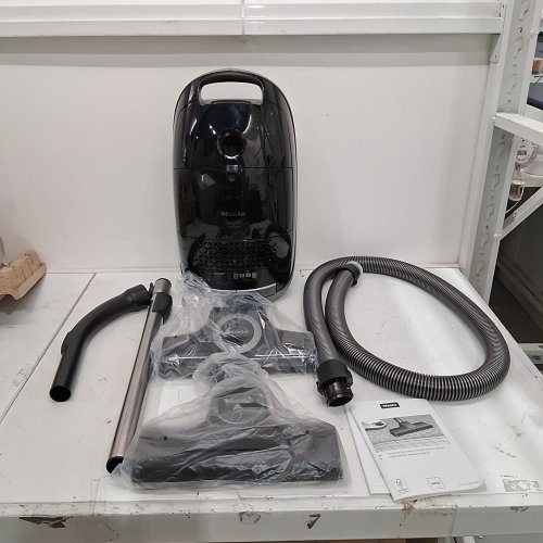 MIELE GUARD M1 CAT & DOG BAGGED CANISTER VACUUM CLEANER WITH ODOUR-REDUCING ACTIVE AIRCLEAN FILTER - BLACK (MODEL: 12704670) image 3