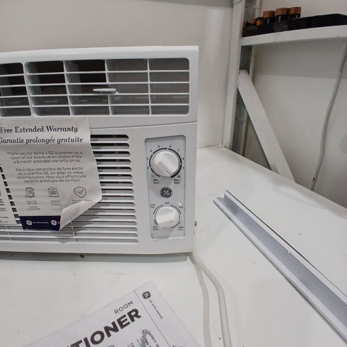 GENERAL ELECTRIC GE APPLIANCES MECHANICAL ROOM AIR CONDITIONER FOR SMALL ROOMS - 5000BTU - 150SQ. FT. (MODEL: AWAS05BWFC) image 2