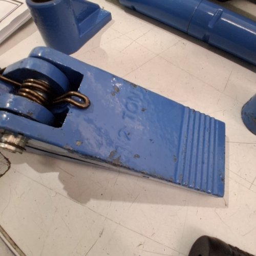 17PC LARBANKE PORTA POWER HYDRAULIC JACK AND AUTO BODY REPAIR KIT WITH CARRYING CASE - 4 TON - BLUE (MODEL: 4T) image 5
