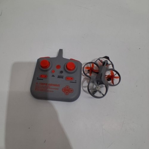 KID'S SHARPER IMAGE X-TREME AIRWAVE RC DRONE TOY - GREY/ORANGE image 3