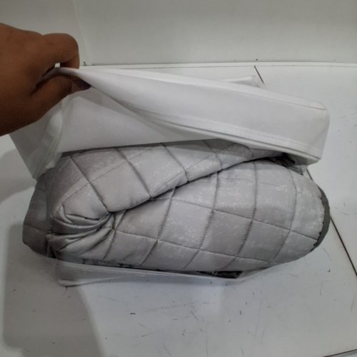 YNM BAMBOO PREMIUM WEIGHTED BLANKET - 15LBS - 48" X 72" - LIGHT GREY image 2