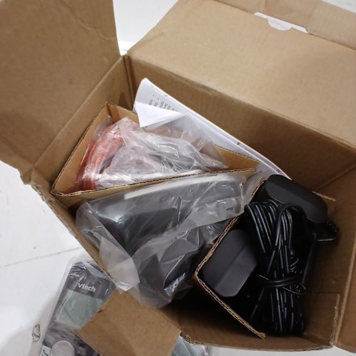 6PC VTECH HANDSET CORDLESS PHONE SYSTEM WITH CALLER ID/CALL WAITING - BLACK AND SILVER (MODEL: CS5229-3) image 3