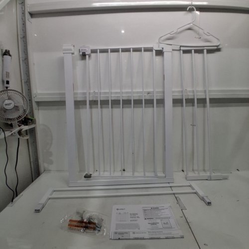SAFETY 1ST EASY INSTALL TALL AND WIDE WALK THRU GATE - 29"-47" - 36" - WHITE (MODEL: GA106CWHOF1Z) image 2