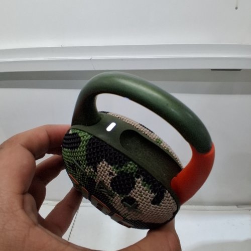 JBL CLIP 5 - ULTRA-PORTABLE WATERPROOF BLUETOOTH SPEAKER, V5.3 - CAMOUFLAGE (MODEL: JBLCLIP5BLKAM) image 2