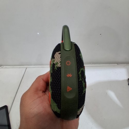 JBL CLIP 5 - ULTRA-PORTABLE WATERPROOF BLUETOOTH SPEAKER, V5.3 - CAMOUFLAGE (MODEL: JBLCLIP5BLKAM) image 6
