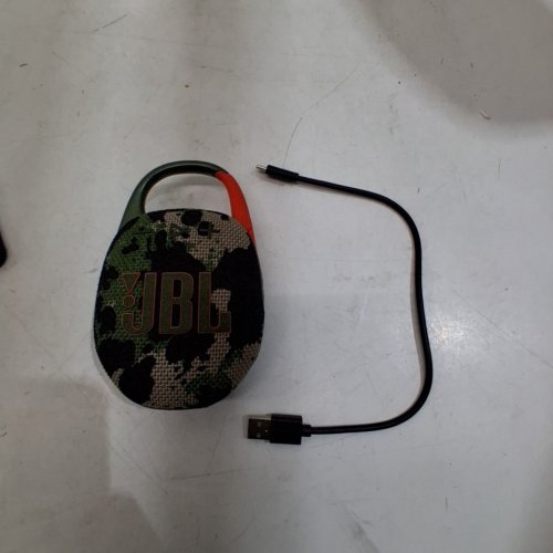 JBL CLIP 5 - ULTRA-PORTABLE WATERPROOF BLUETOOTH SPEAKER, V5.3 - CAMOUFLAGE (MODEL: JBLCLIP5BLKAM) image 8