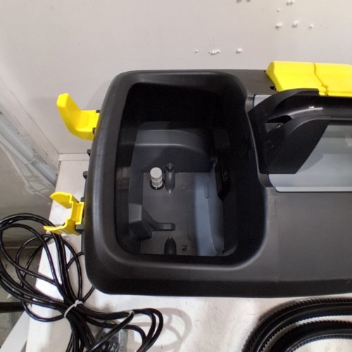 KARCHER PUZZI 10/1 CARPET CLEANER - 1250W - BLACK/YELLOW image 8
