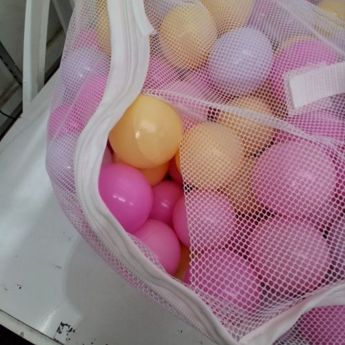 400PC AMAZON BASICS BPA FREE PLASTIC KIDS BALL PIT BALLS WITH STORAGE BAG - 2.3" - PASTEL image 3