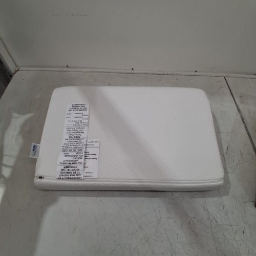 TEMPUR-PEDIC NECK PILLOW - MEDIUM FIRMNESS - STANDARD SIZE 20" X 12.5"X 4" - WHITE (MODEL: ‎15301115P) image 3