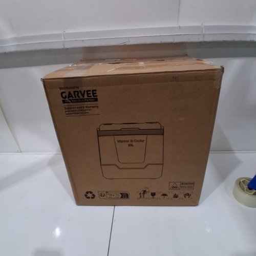 GARVEE PORTABLE ELECTRIC COOLER & WARMER CAR REFRIDGERATOR - 33L - GREY (MODEL: CBP-33L-A) image 5