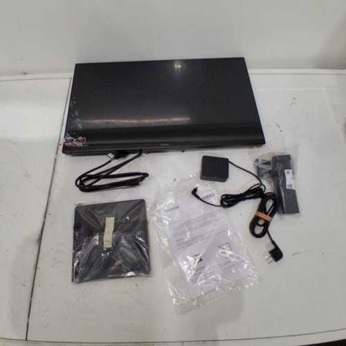 SAMSUNG ESSENTIAL S3 CLASS 16:9 IN-PLANE SWITCHING (IPS) FULL HD LCD MONITOR - 24" - BLACK (MODEL: S24D300GAN) image 3