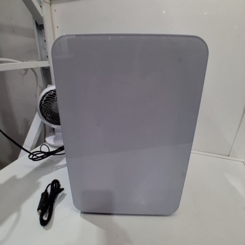 YOPOWER MINI PORTABLE COMPACT PERSONAL THERMOELECTRIC FRIDGE COOLER BOX WITH LUGS FOR HOME OUTLET & 12V CAR CHARGER - 220V - 22L - BLUE (MODEL: AQ-22L) image 5