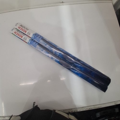 2PC BOSCH WINDSHIELD WIPER BLADES - 26"A AND 17"A - BLACK (ITEM: 3 397 014 653) image 3
