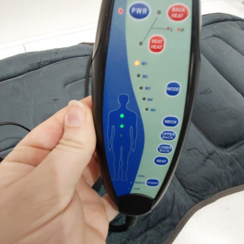 SNAILAX HEATED MEMORY FOAM MASSAGE CUSHION WITH POWER ADAPTER - BLACK (MODEL: SL-126) image 2