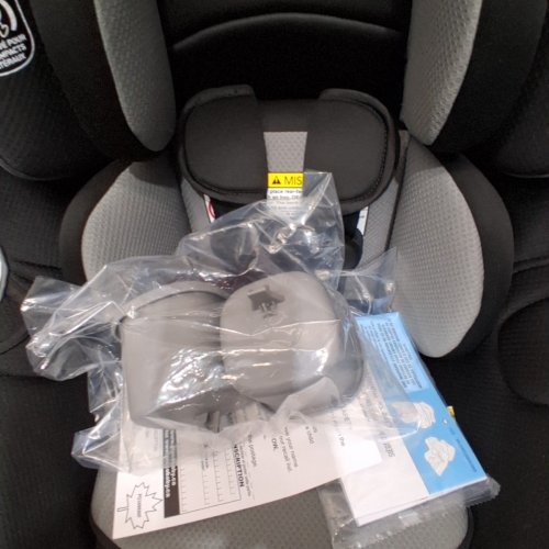 GRACO EXTEND2FIT 2-IN-1 CONVERTIBLE CAR SEAT - TITUS GREY/BLACK (MODEL: 2149057) image 4