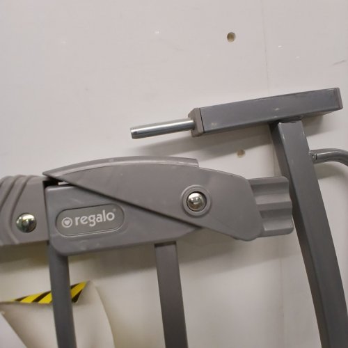 REGALO EASY STEP EXTRA TALL WALK THRU BABY GATE - MODEL 1166 P DS image 3