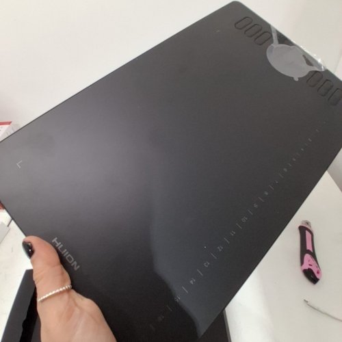 HUION CREATIVE PEN DRAWING GRAPHICS TABLET - 5 V 500MA - 10.6" - BLACK (MODEL: HS610) image 4