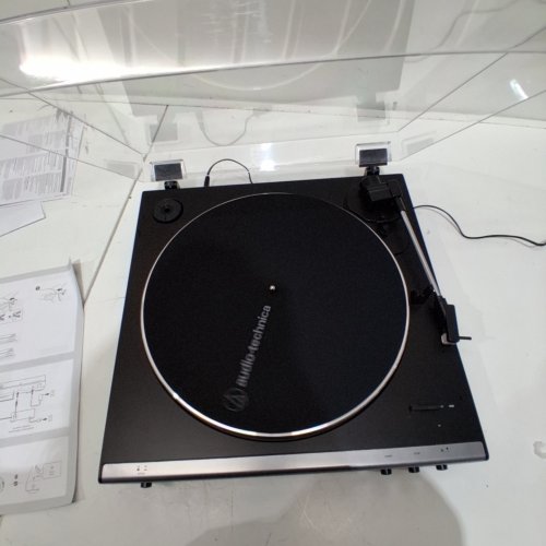 AUDIO-TECHNICA AT-LP60X-RD FULLY AUTOMATIC BELT-DRIVE STEREO TURNTABLE - HI-FI, 2 SPEED, DUST COVER, ANTI-RESONANCE, DIE-CAST ALUMINUM PLATTER - BROWN (MODEL: AT-LP60X-BW) image 2