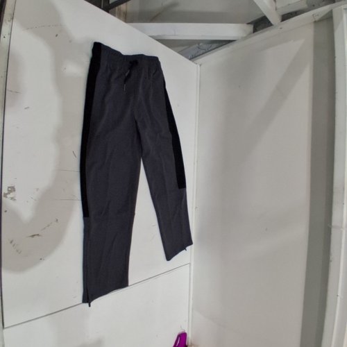 BOYS ATHLETIC WORKS REFLECTIVE TRIM JOGGER PANTS - MEDIUM (7-8) - DARK GRAY image 2