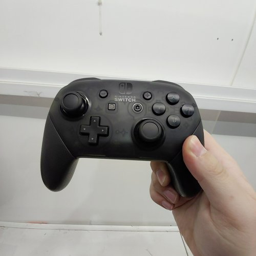 NINTENDO SWITCH WIRELESS PRO CONTROLLER - BLACK image 2