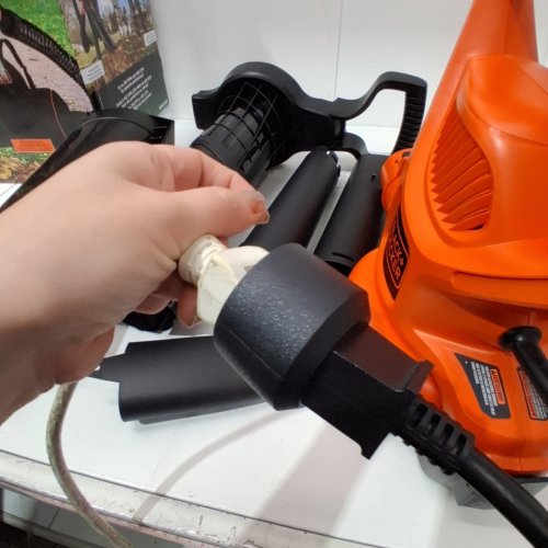 BLACK AND DECKER CORDED BACK PACK LEAF BLOWER, VACUUM & MULCHER, 250MPH, 400CFM - BLACK/ORANGE (MODEL : BEBL7000) image 2