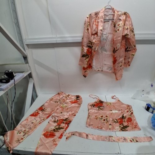 3PC WOMANS FLORAL SILK SATIN PAJAMAS - MEDIUM - MULTICOLOR image 2