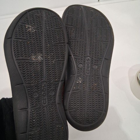 WOMEN'S CROCS SWIFTWATER SANDALS - SIZE 6 - BLACK image 3