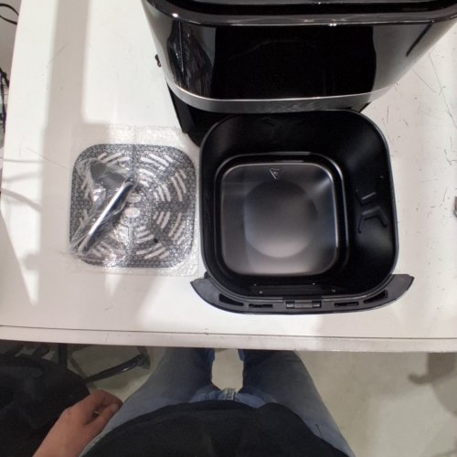 BLUEBOW 8-IN-1 ELECTRIC AIR FRYER WITH DIGITAL LED TOUCHSCREEN - 6 QT - BLACK image 4