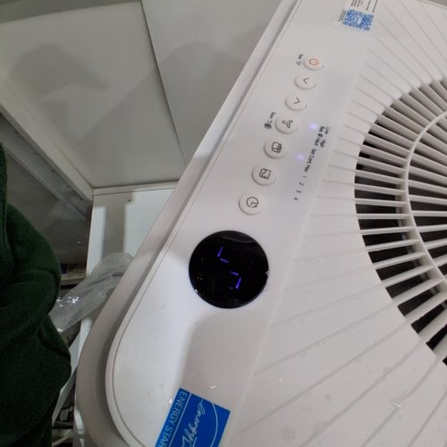 MIDEA CUBE 50 PINT SMART WIFI DEHUMIDIFIER - 4500 SQ. FT - WHITE (MODEL: MAD50S1QWT-A) image 2