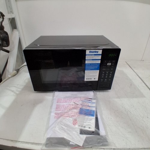 DANBY 700W COUNTERTOP MICROWAVE - 0.7 CU.FT - BLACK (MODEL: DBMW0721BBB) image 4