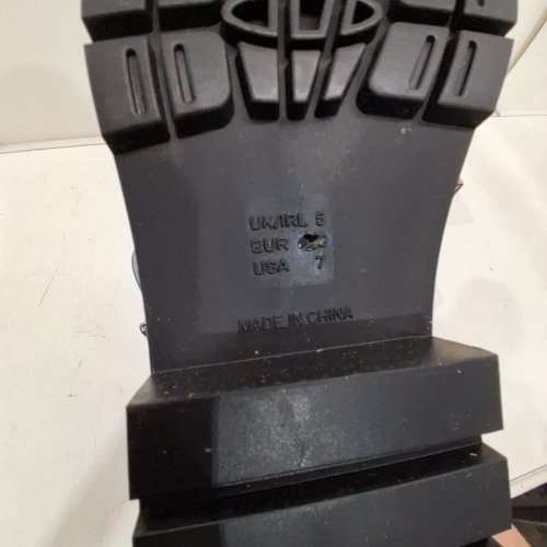 WOMEN'S RUBBER RAIN BOOTS - SIZE 7 - BLACK image 5
