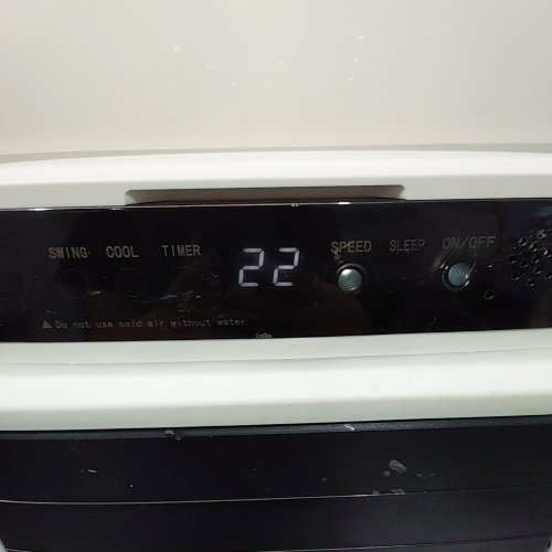 PORTABLE EVAPORATIVE AIR CONDITIONER WITH REMOTE & 4 ICE PACKS - 4GAL - UP TO 250SQ.FT - 3 SPEEDS - WHITE (MODEL: YYLF) image 2