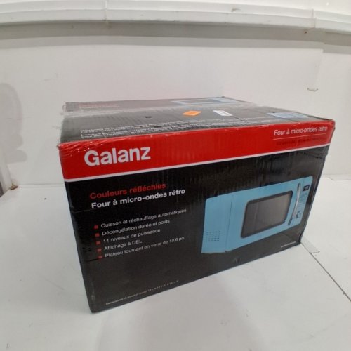 GALANZ RETRO STYLE MICROWAVE WITH LOCKING DOOR - 900W 0.9CU.FT - BLUE (MODEL: GLCMKZ09BER09) image 8