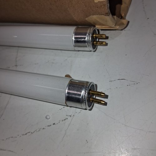 2PK T5 LUCKY HERP UVB REPTILE LIGHT FLUORESCENT TUBE - 34" - 39W image 3
