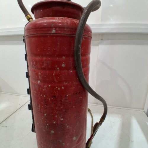 CHAPIN EXTREME INDUSTRIAL CONCRETE OPEN HEAD SPRAYER - 3.5GAL - RED (MODEL: 19054) image 3